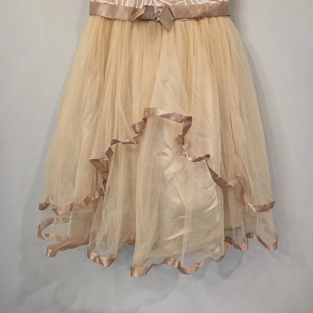Girls Sunny Fashion Cream/TanChiffon w/Satin Ribbon Hem Sleeveless Dress Size 10